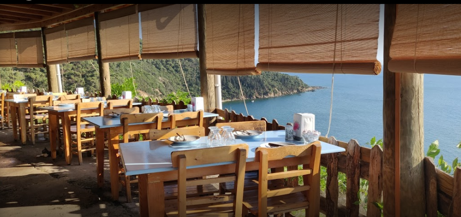 Tahta Masa Restaurant — Picha (hadi 6) 5