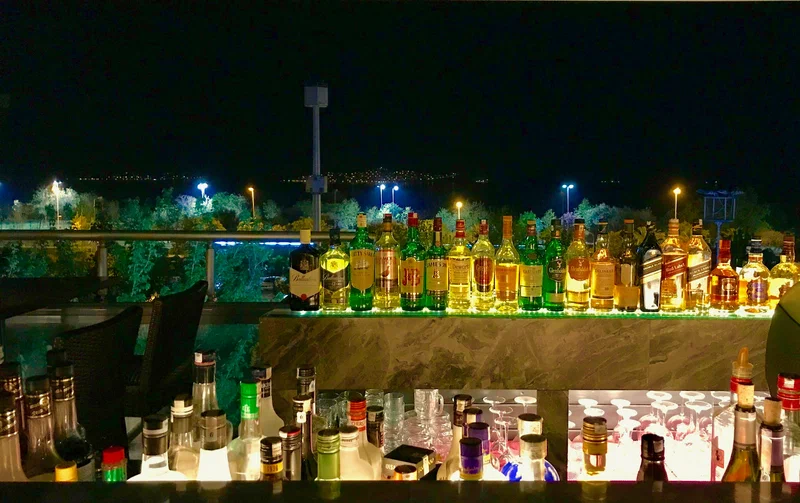 Mirror Restaurant — Fotoğraflar (en fazla 6) 3