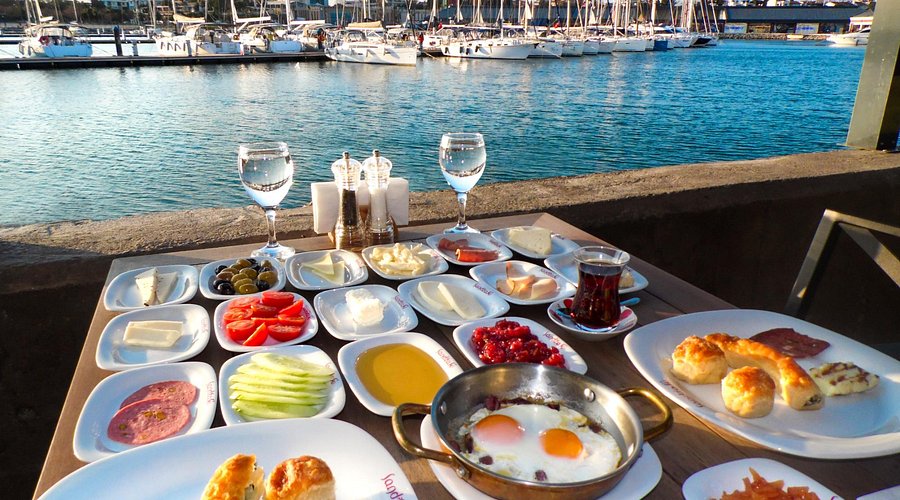 Balkan Restaurant — Fotoğraflar (en fazla 6) 4