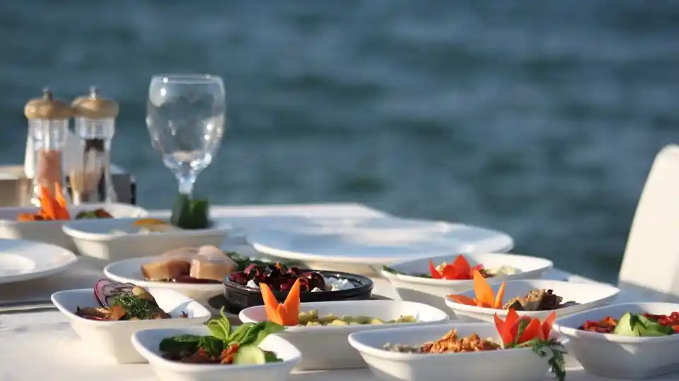 İzmir Deniz Restaurant — Fotografie (až 6) 3