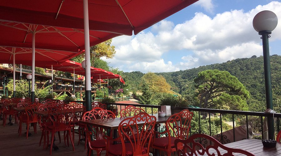 Yoros Cafe Restaurant — Fotoğraflar (en fazla 6) 1