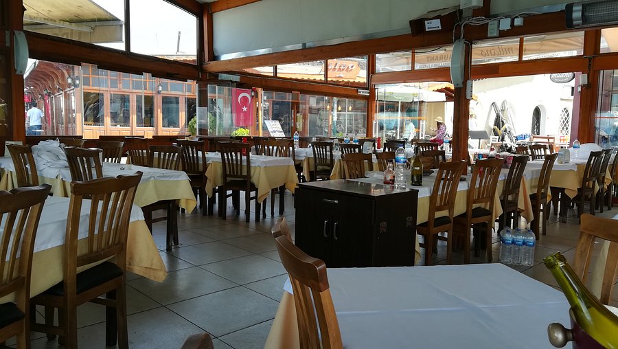 Tahta Masa Restaurant — Picha (hadi 6) 1